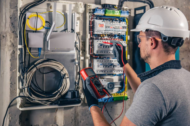 Best Electrical Outlet Repair  in Wellston, MO